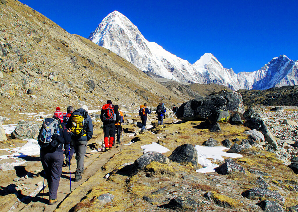 Everest_mp_trekker (3)