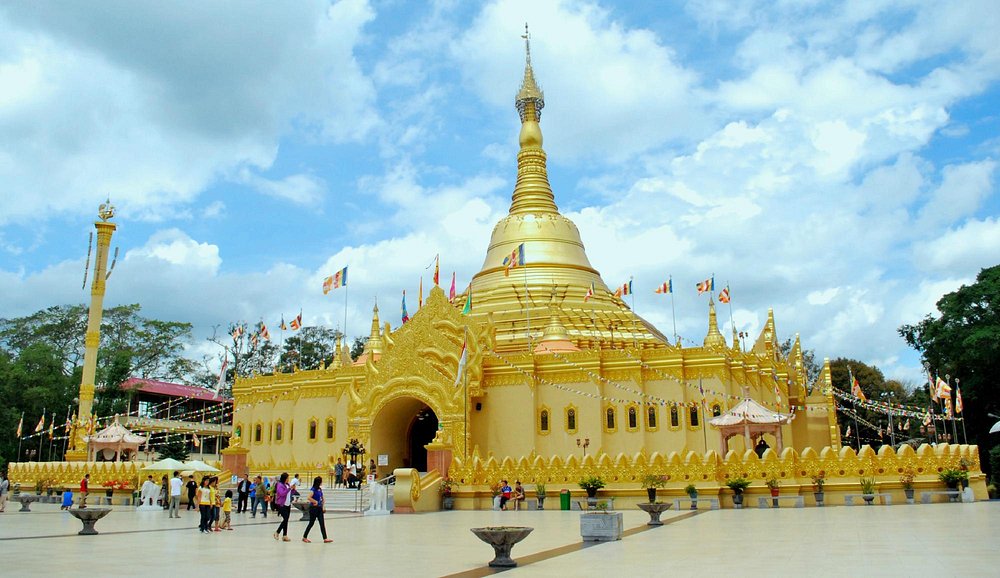 thai-monastry-lumbini